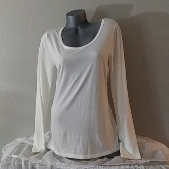 Fabletics Tops - Fabletics long sleeve white shirt